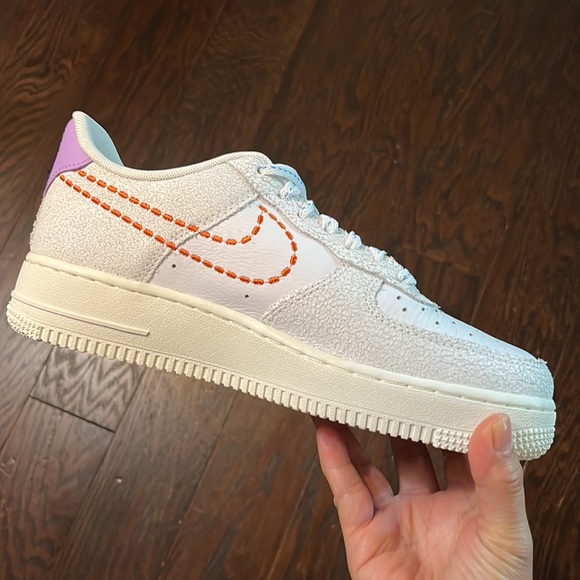 Nike Air Force 1 ‘07 SE NIB Women’s Size 7.5 - Picture 10 of 13